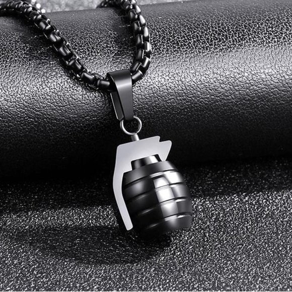 ❤️Custom Unique Hand Grenades Necklace, N90201P114 - Picture 3 of 8